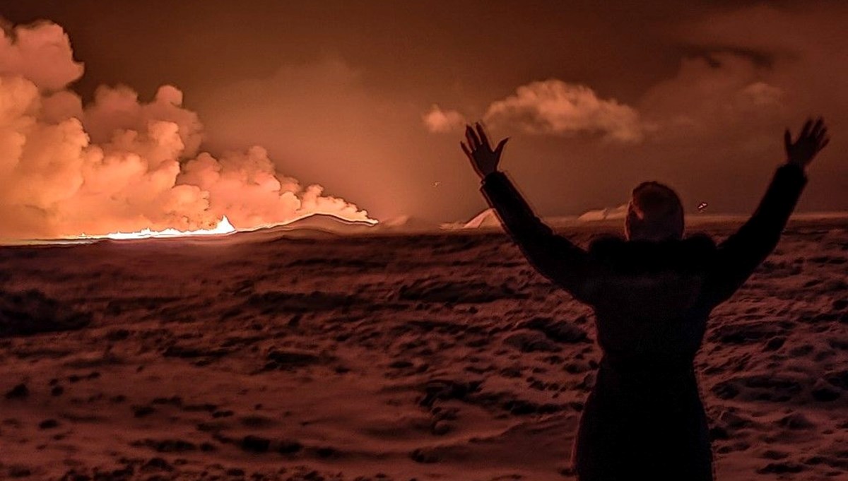 İzlanda'da volkan patlaması: Kaçmak yerine kratere gidiyorlar