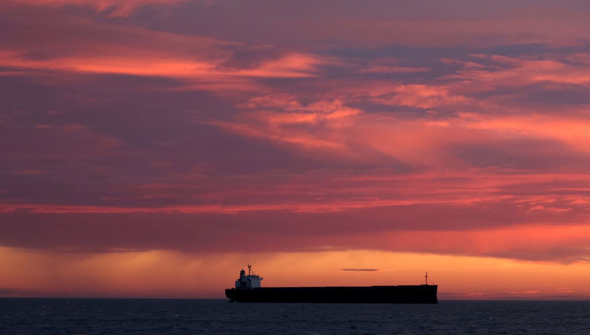 Kızıldeniz'de gerginlik tırmanıyor: Ticari gemiye roket saldırısı