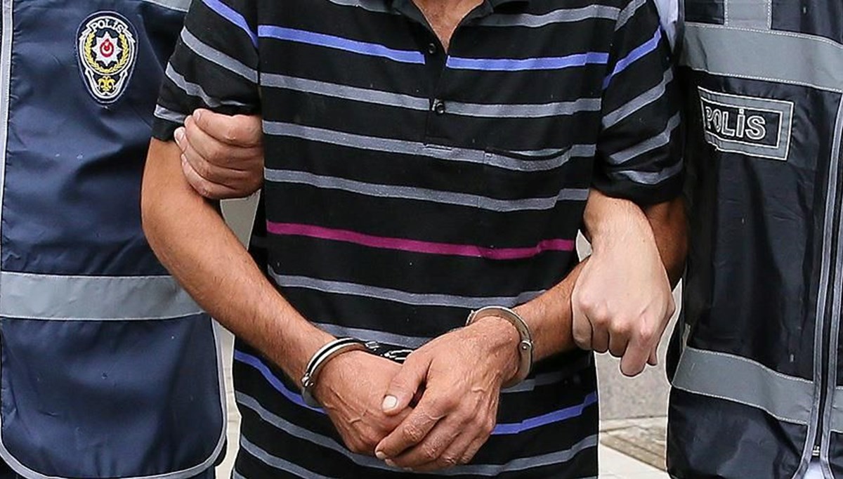 Mersin'de uyuşturucu operasyonunda yakalanan 2 şüpheliden biri tutuklandı
