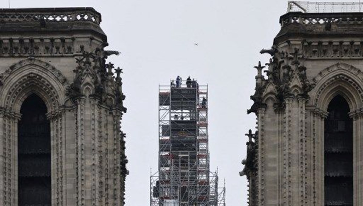 Notre Dame Katedrali 760 milyon dolarlık restorasyonun ardından önümüzdeki yıl açılıyor