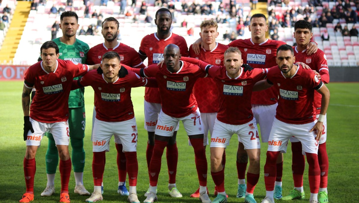 Sivasspor, ligde iç sahada ilk galibiyetini aldı