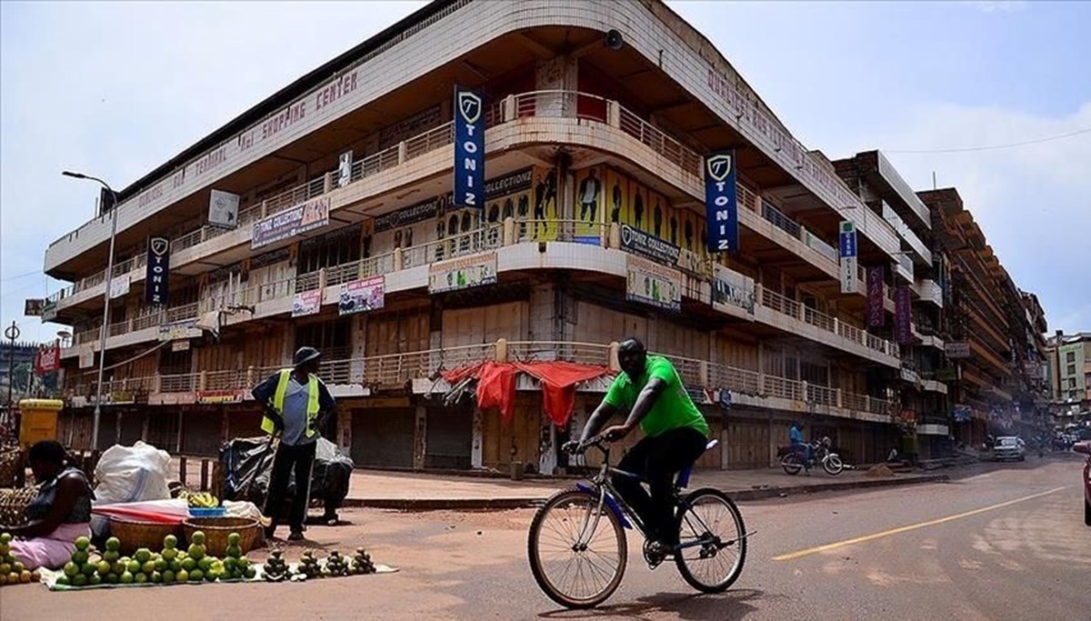 Uganda'da ticaret merkezine saldırı: 10 kişi hayatını kaybetti