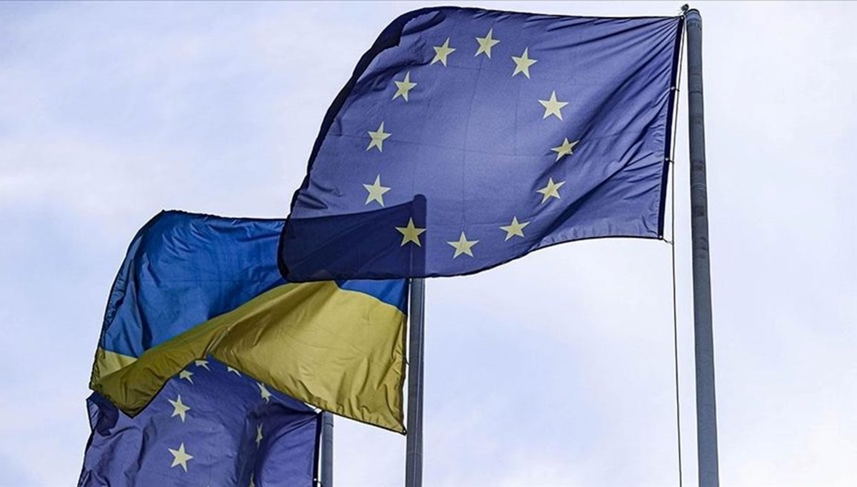 AB, Ukrayna'ya yıl sonuna kadar en az 1,3 milyon top mermisi teslim etmeyi hedefliyor