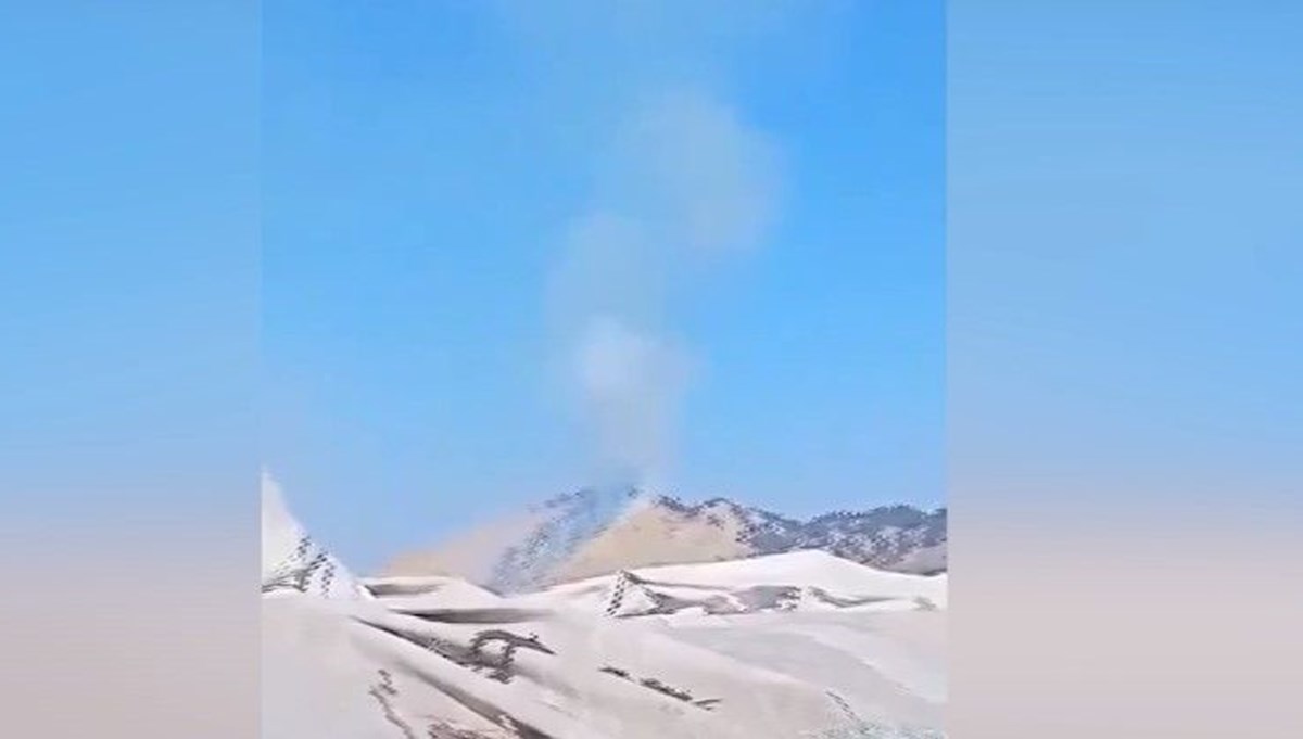 Afganistan'da uçak düştü