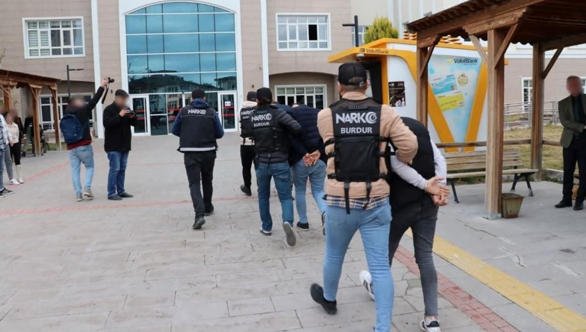 Burdur'da uyuşturucu operasyonu: 3 kişi tutuklandı