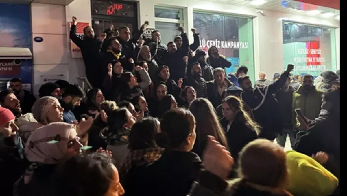 CHP'li gruptan tepki: Partinin belirlediği başkan adayına protesto