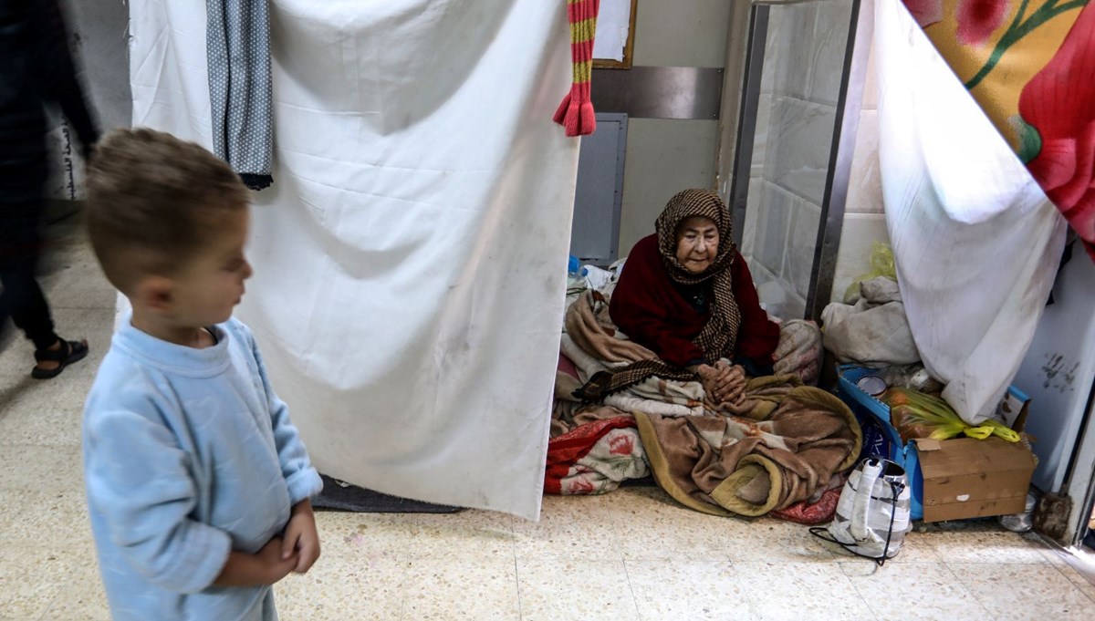 Gazze'deki hükümet: 6 bin yaralının bölge dışında acil tedavi edilmesi gerekiyor