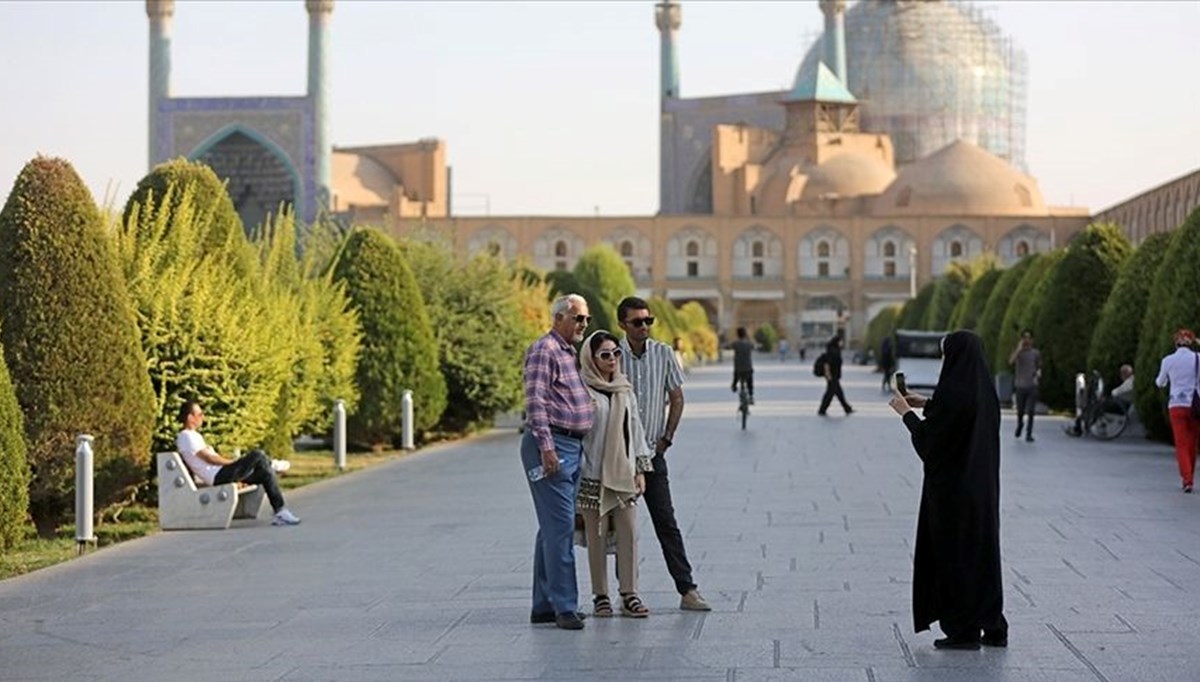 İran 28 ülkeye vizeyi kaldırdı