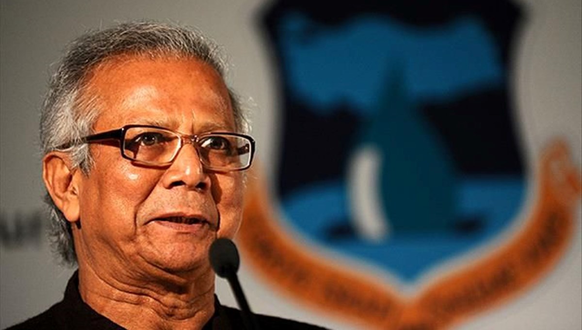 Nobel ödüllü Muhammed Yunus'a 6 ay hapis cezası