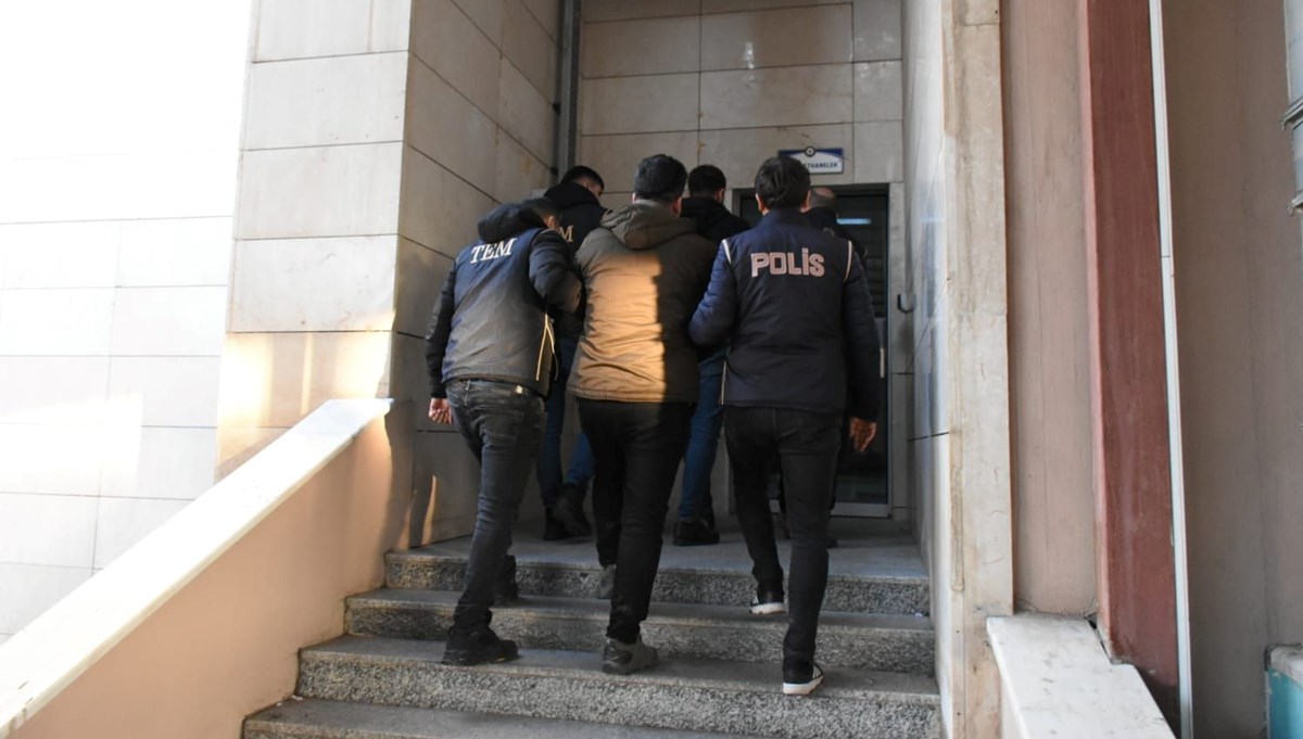 Siirt ve Kahramanmaraş'ta FETÖ operasyonu: 3 gözaltı
