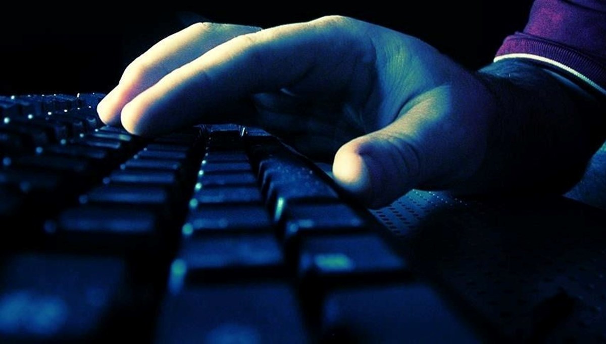 SON DAKİKA: 10 ilde siber dolandırıcılık operasyonu: 33 kişi yakalandı