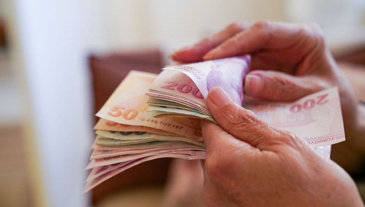 SSK ve Bağ-Kur emeklisine yüzde 5 ek zam: İşte yeni maaşlar