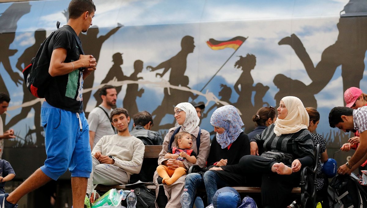 Almanya'da mültecilere yönelik saldırılar 2 kat arttı