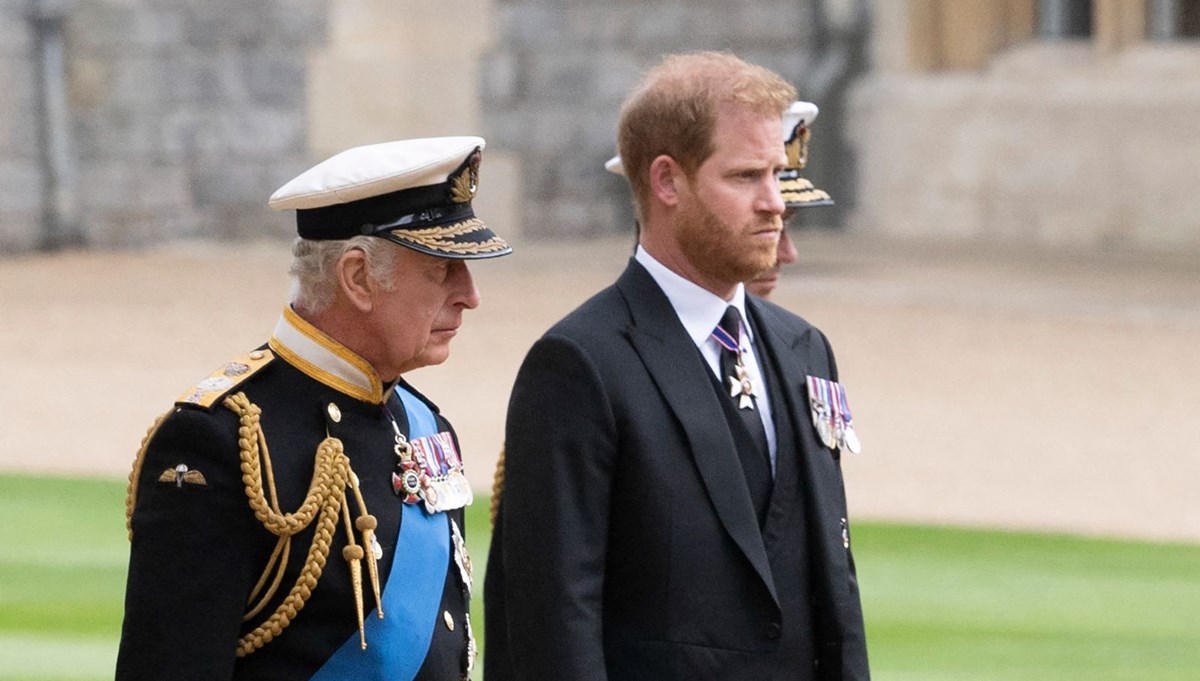 Babası Kral Charles'a kanser teşhisi kondu: Prens Harry apar topar İngiltere'ye gidiyor