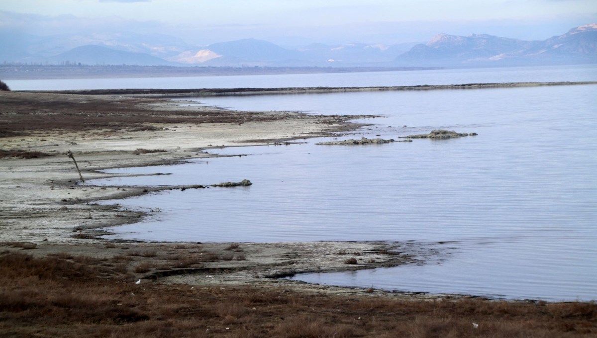 Burdur Gölü'nün yaklaşık yarısı 54 yılda yok oldu