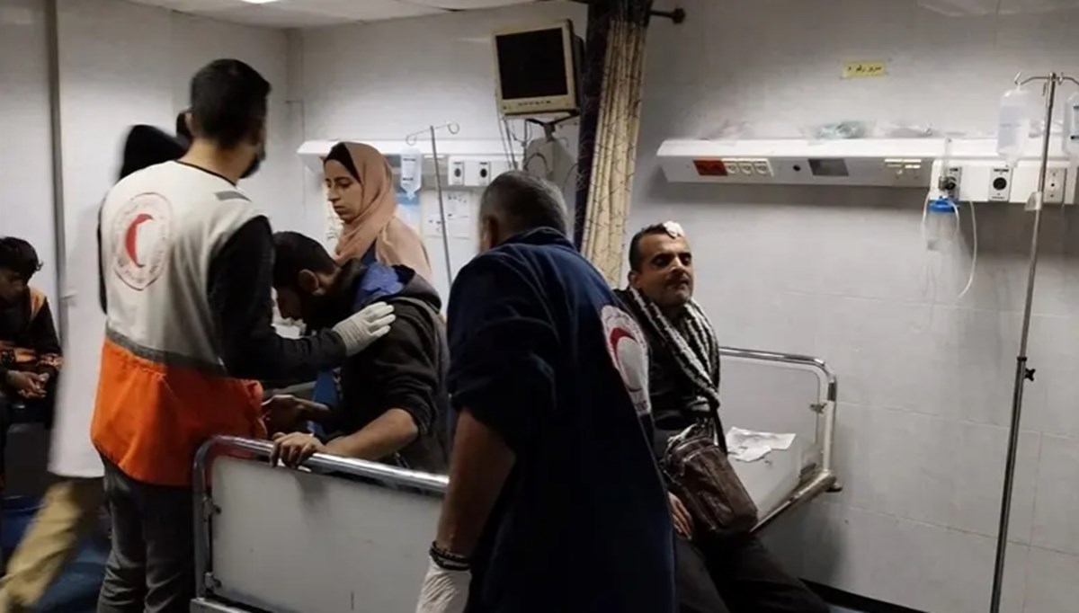 İsrail güçleri Han Yunus'taki Emel hastanesine baskın düzenledi