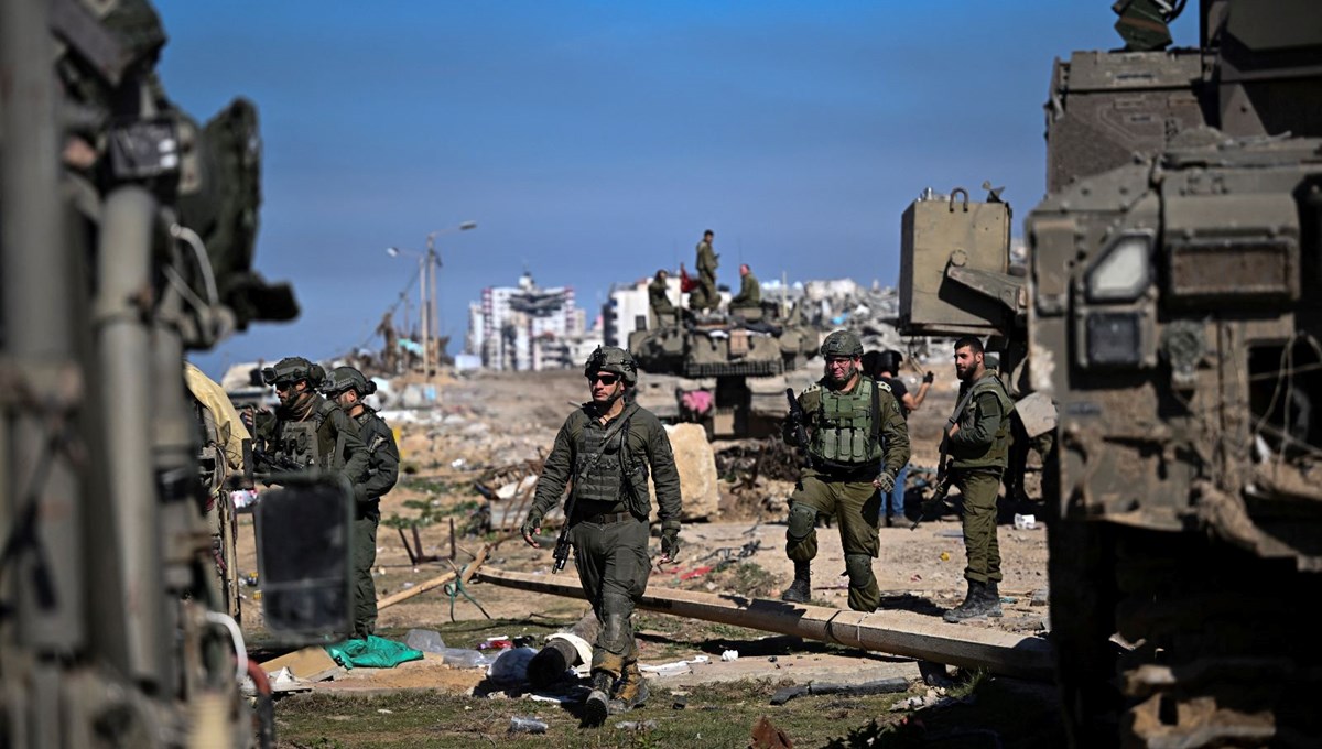 İsrail güçleri Han Yunus'taki Emel hastanesini vurdu
