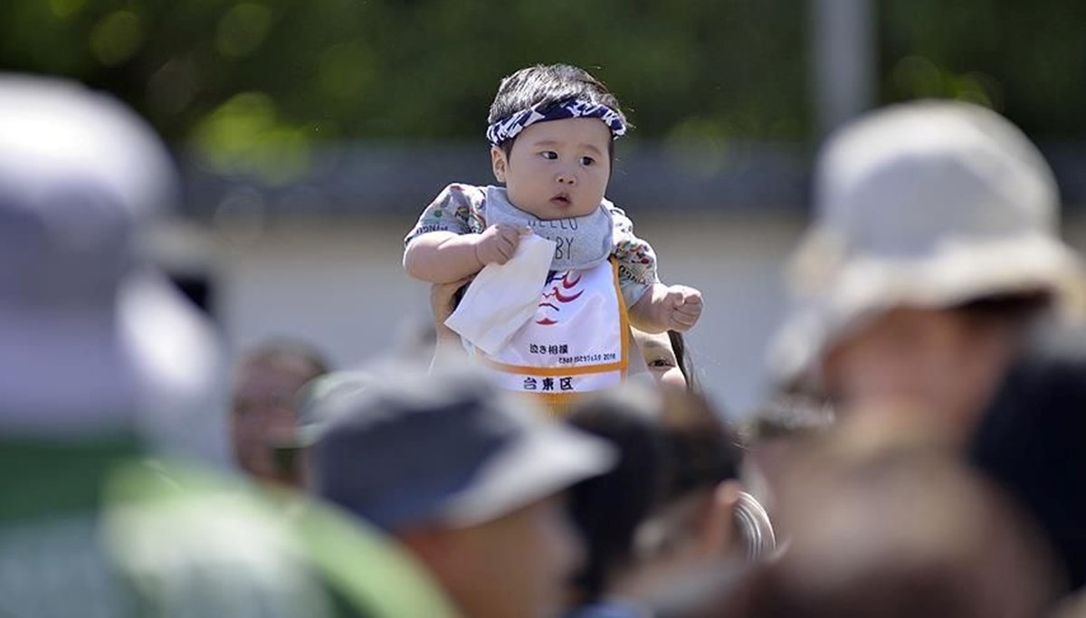 Japonya'da doğum oranları rekor seviyede düştü