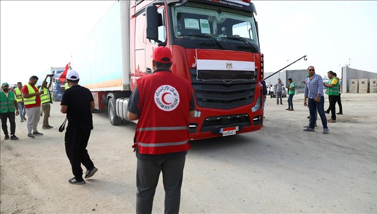Mısır, Gazze yardımları için Refah'ta lojistik merkez kuruyor