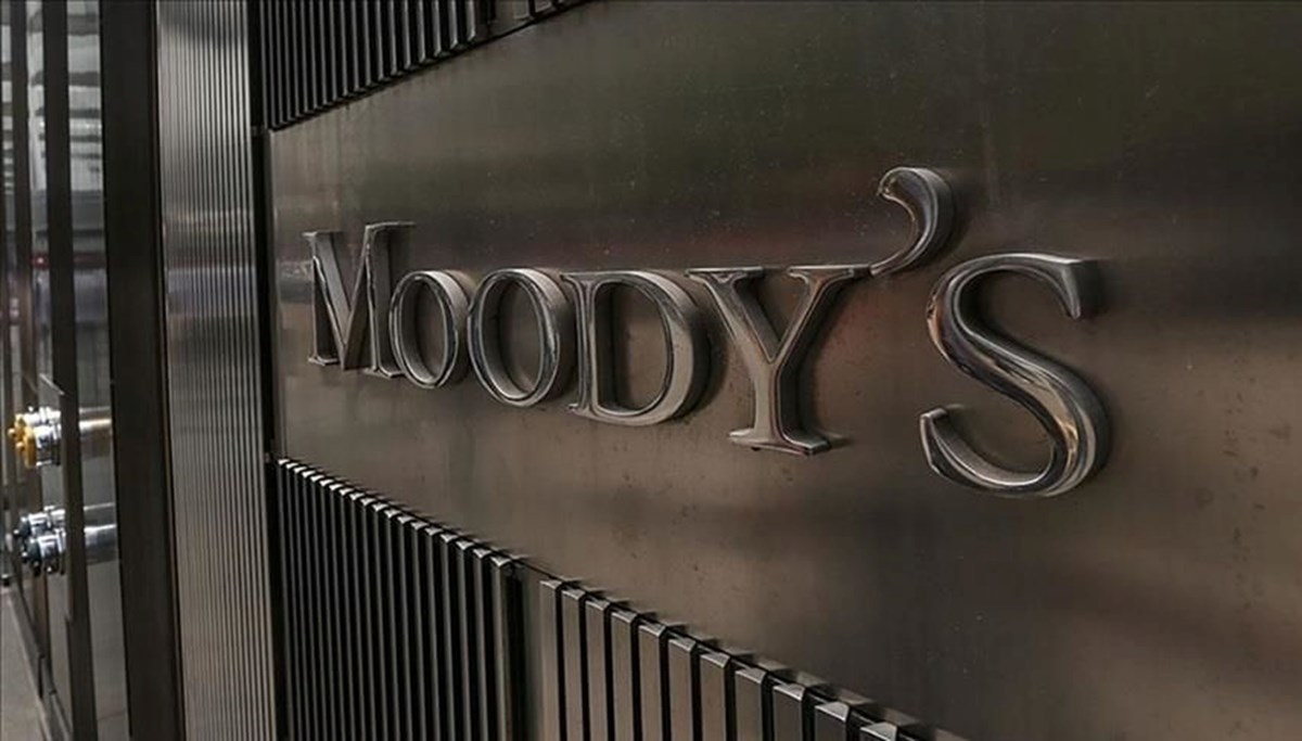 Moody's, İsrail'in kredi notunu düşürdü