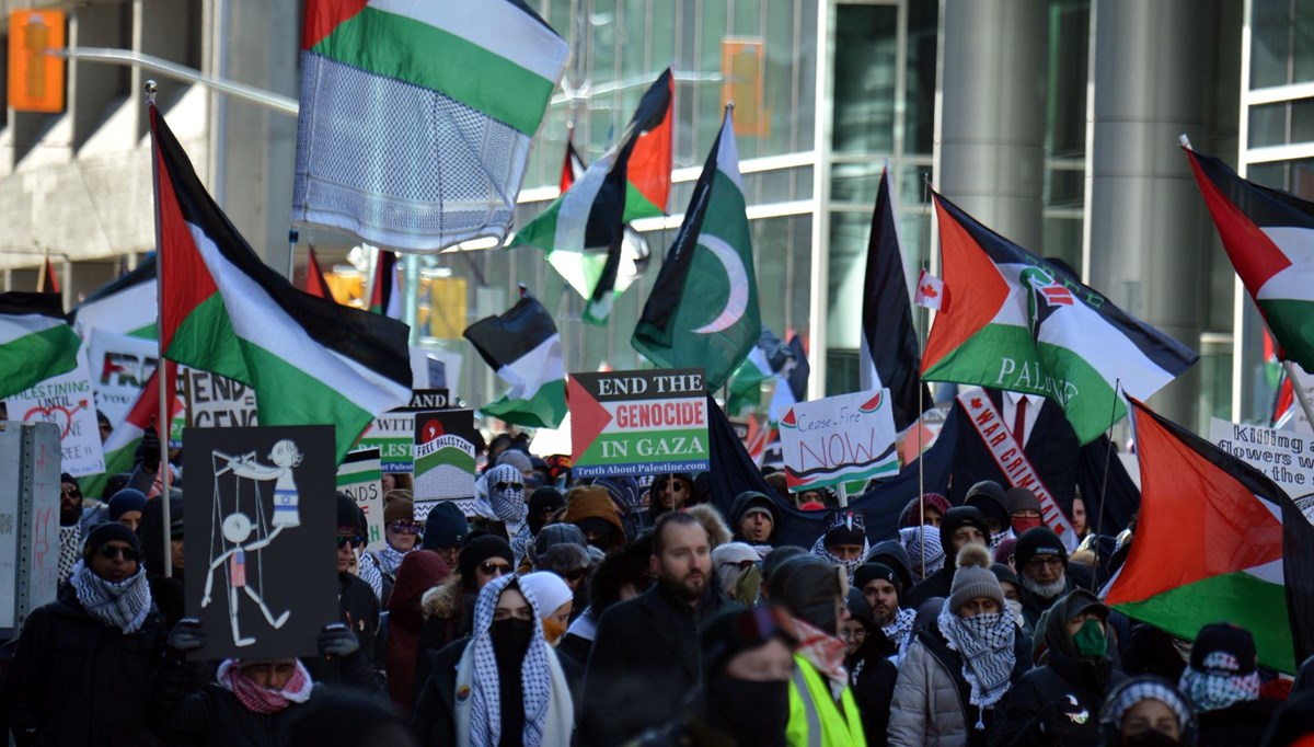 Washington'da Gazze yürüyüşü: Binlerce kişi dondurucu soğuğa rağmen sokaktaydı
