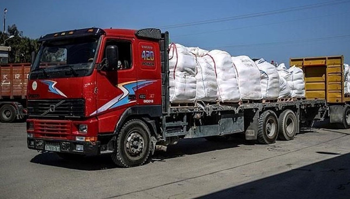 İzmir'den Gazze'ye yardım TIR'ı yola çıktı