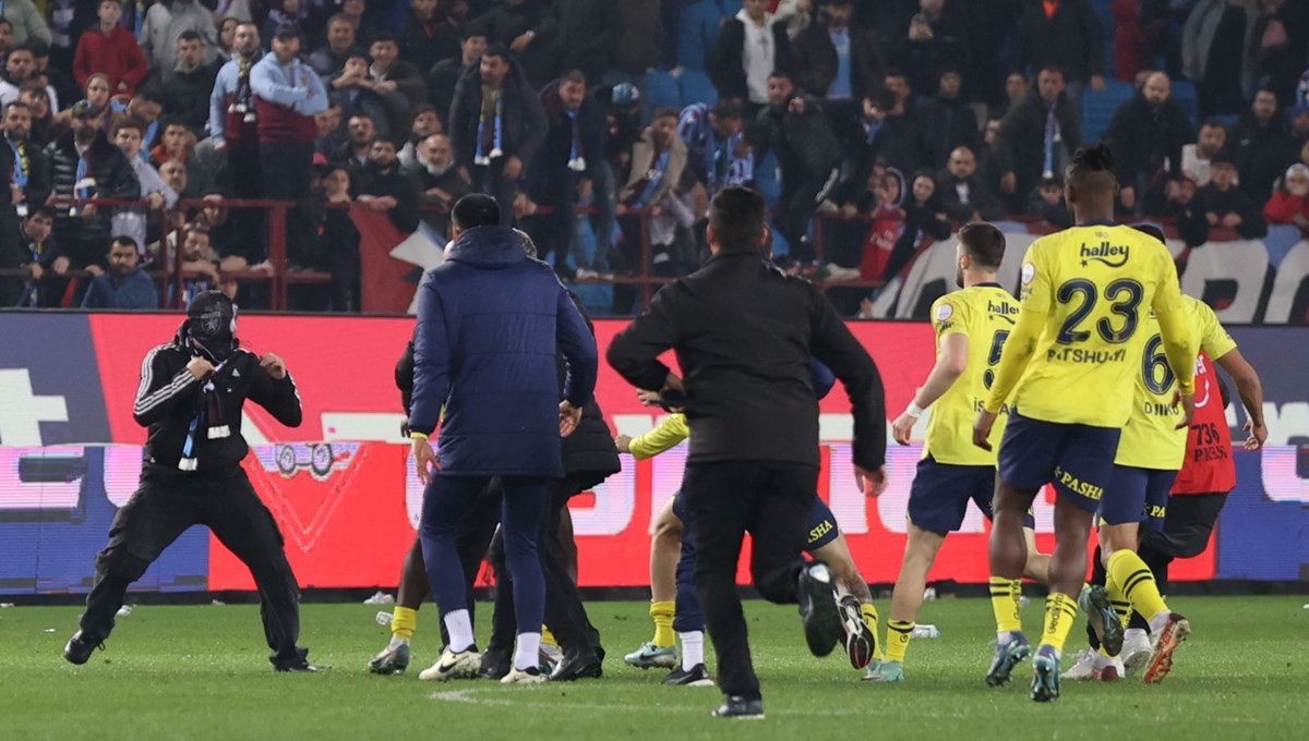 Olaylı Trabzonspor-Fenerbahçe maçı: 4 kişi tutuklandı