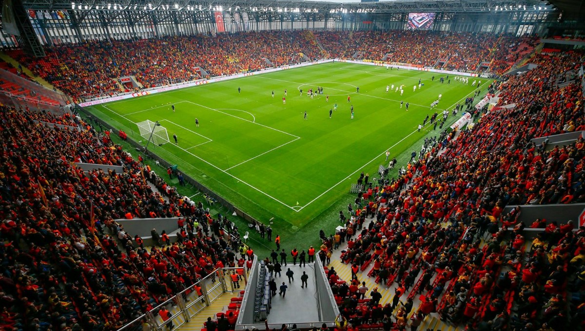A Milli Takım'ın Galler ve İzlanda maçlarını oynayacağı stadyumlar belli oldu