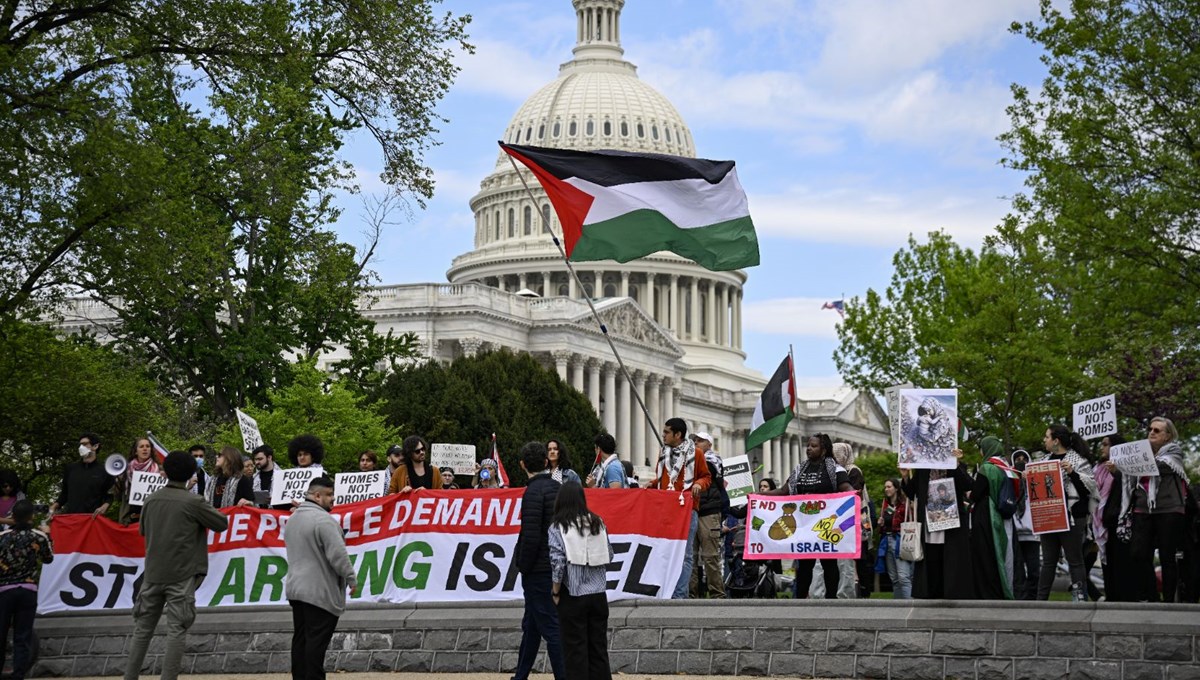 ABD'de İsrail'e yardım onayı veren siyasiler protesto edildi