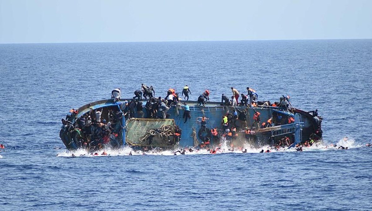 Akdeniz'de aynı gün iki göçmen faciası yaşandı