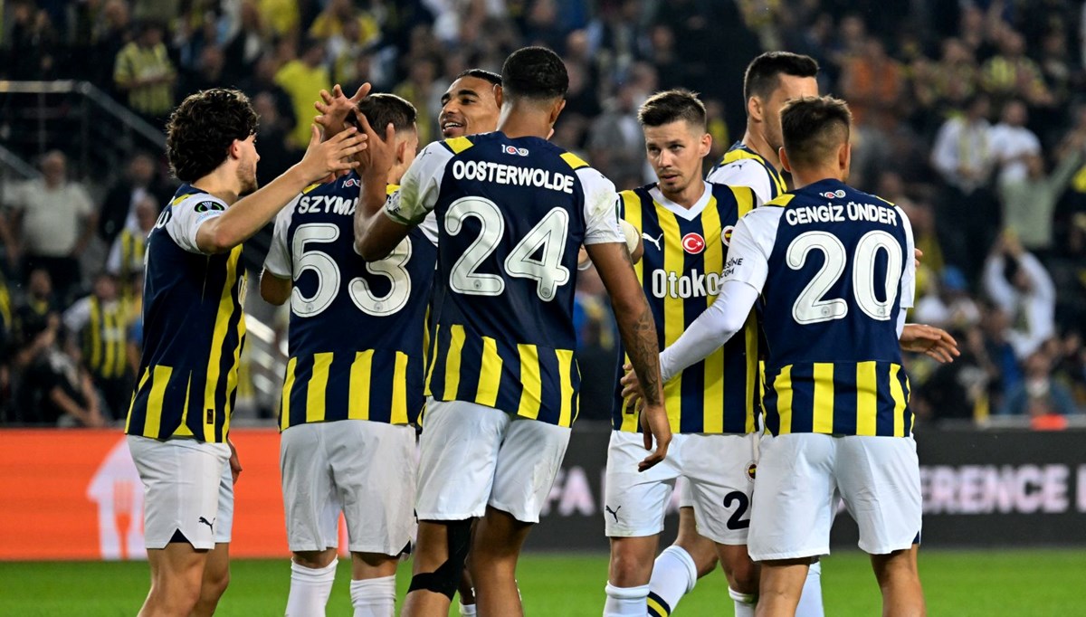 Fenerbahçe, Adana Demirspor'u konuk ediyor: İlk 11'ler belli oldu