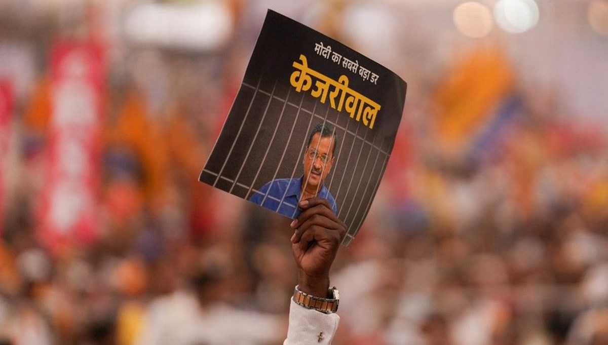 Hindistan’da rüşvetle suçlanan muhalefet lideri gözaltına alındı