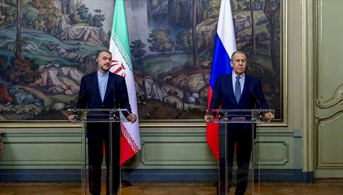 Lavrov, İran'lı mevkidaşı ile Ortadoğu'daki durumu görüştü