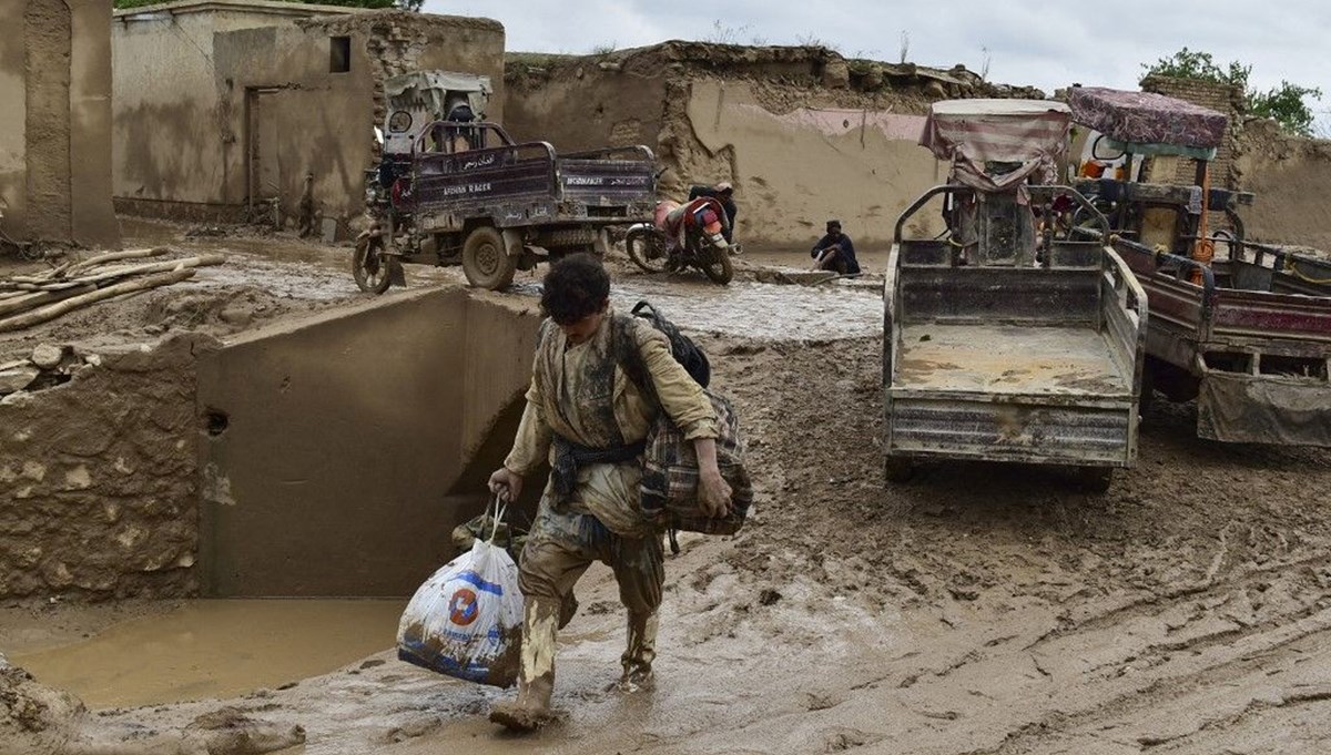 Afganistan'da sel felaketi: 315 kişi yaşamını yitirdi
