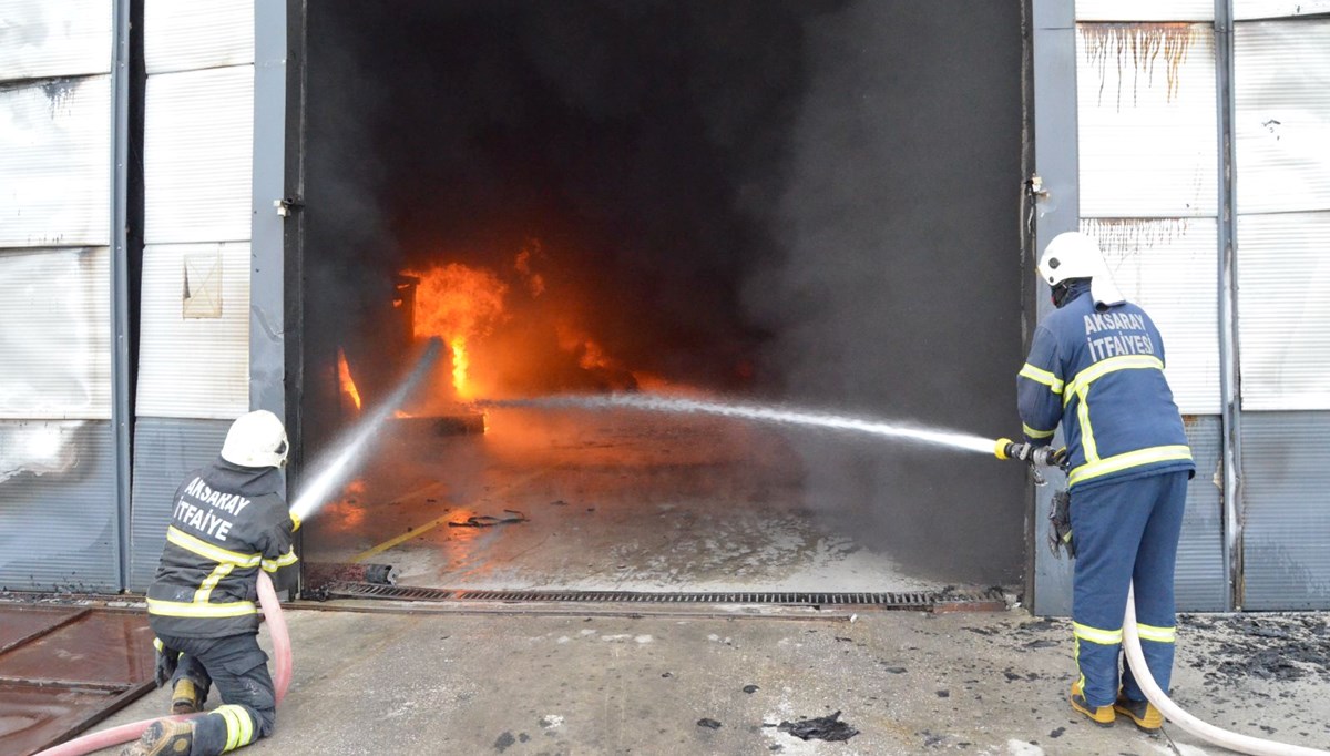 Aksaray'da atık yağ fabrikasında yangın
