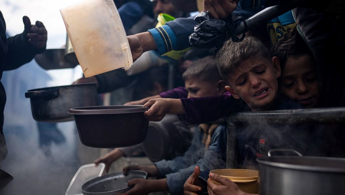 BM: Gazze’de halkın sağlığı insani yardım erişimi ve ateşkese bağlı