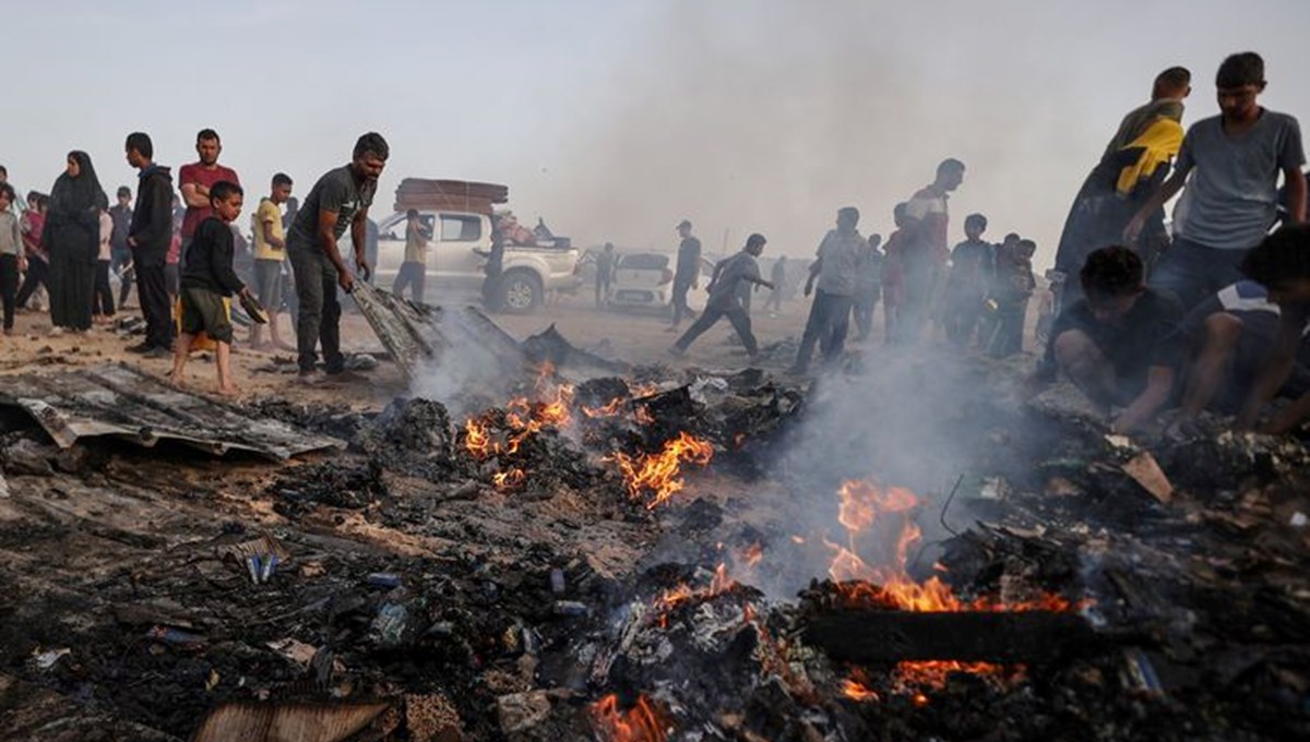 BM'den İsrail'in Refah'taki kampa yönelik saldırısına kınama