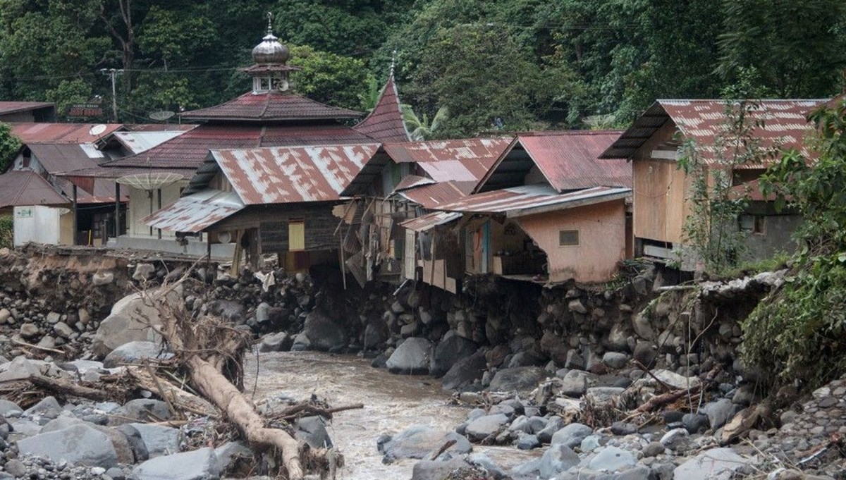 Endonezya'da sel felaketi: 34 kişi öldü