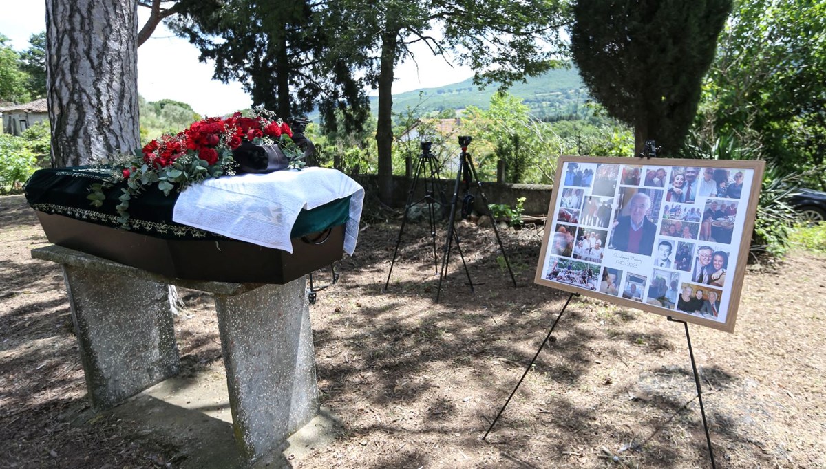 Korhan Berzeg için cenaze töreni: Kemikleri toprağa verildi