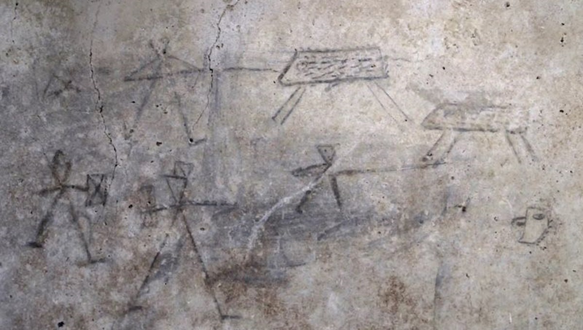 Pompeii'de yeni keşif: Çocukların çizdiği gladyatör çizimleri bulundu
