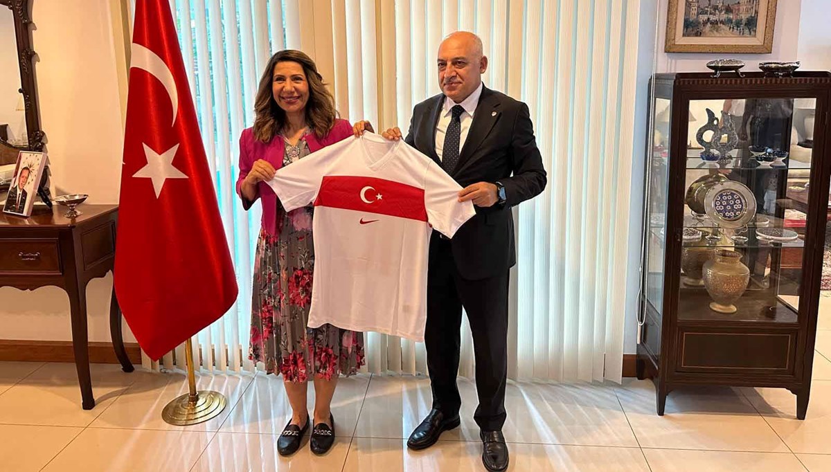 TFF Başkanı Büyükekşi'den Tayland Büyükelçisi Serap Ersoy'a ziyaret