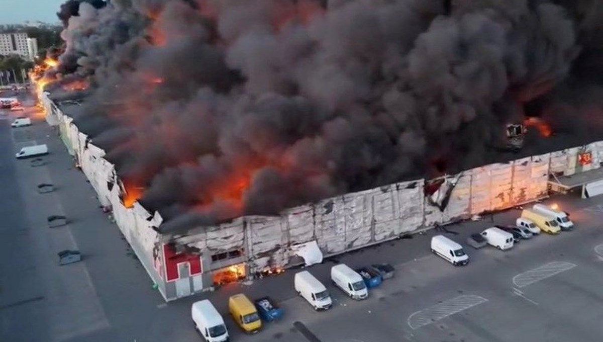 Varşova'daki yangınlarla ilgili sabotaj ihtimali: Milletvekili soruşturma talep etti