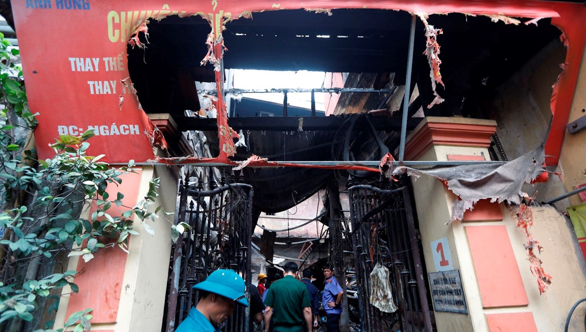 Vietnam’da apartman yandı: 14 ölü, 6 yaralı