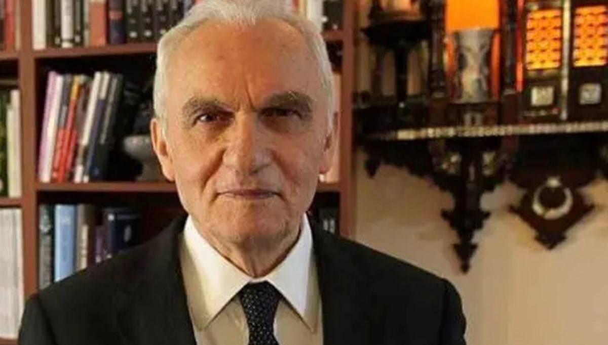 AK Parti'nin ilk Dışişleri Bakanı Yaşar Yakış hayatını kaybetti (Yaşar Yakış kimdir?)