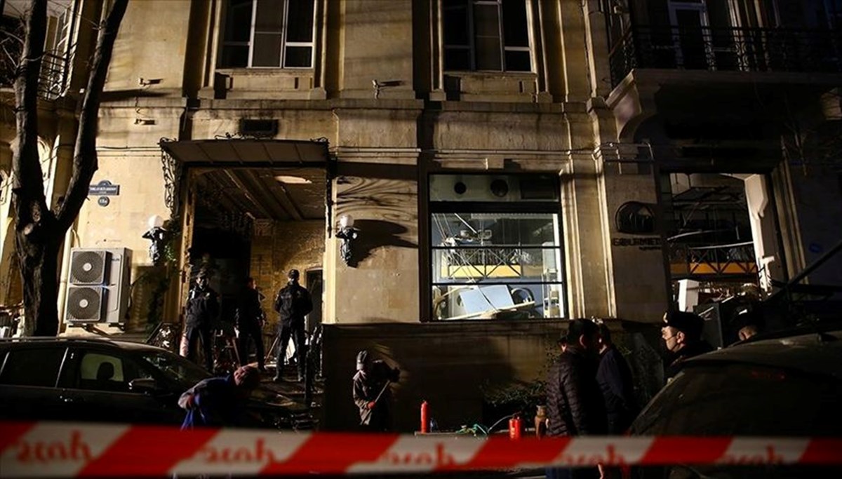 Bakü’de silahlı çatışma: 3’ü polis 4 kişi hayatını kaybetti