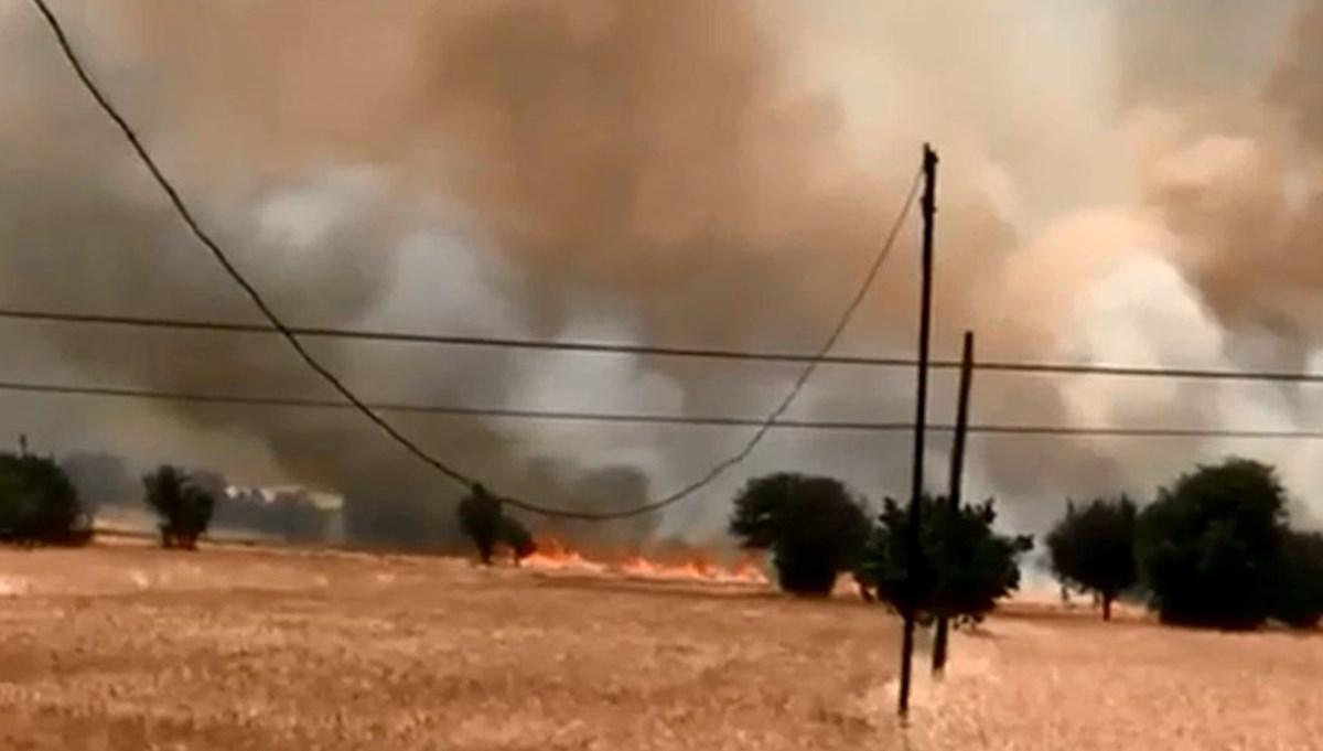 Burdur'da bin dönüm arazi cayır cayır yandı!