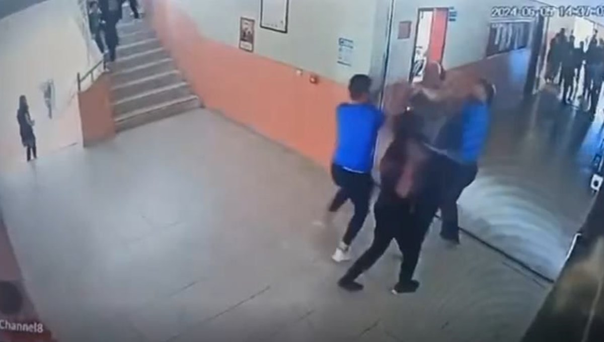 Fenalaşan öğrencinin yakınlarından okul müdürü ve hizmetliye saldırı