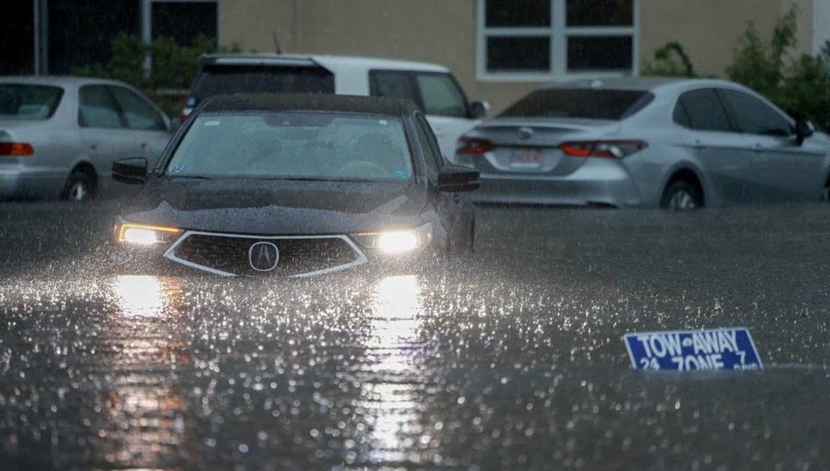 Florida'da sel felaketi: Acil durum ilan edildi