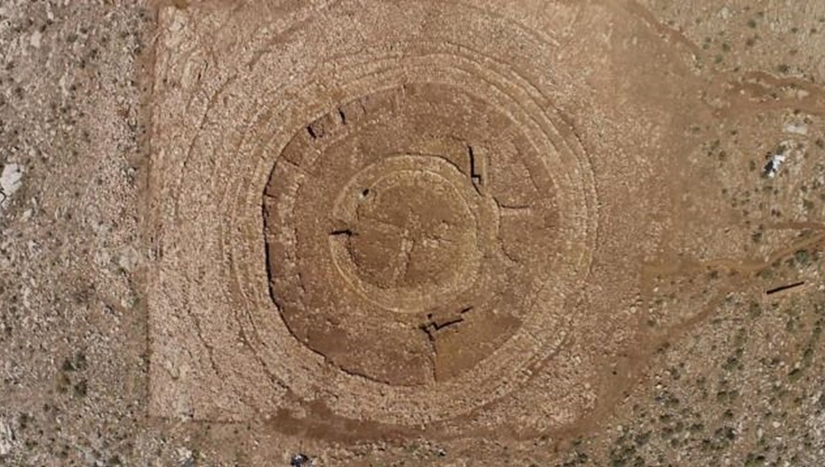 Girit'te 4 bin yıllık keşif: Dairesel yapının gizemi çözülüyor