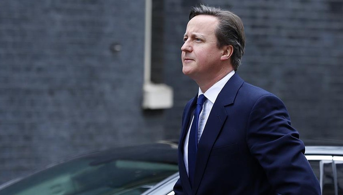 İngiltere Dışişleri Bakanı Cameron'a telefon şakası